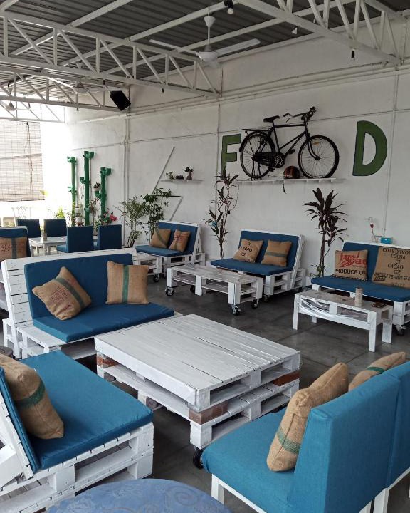 Chinatown Hostel | Birdnest Guesthouse, Gaia Rooftop Cafe