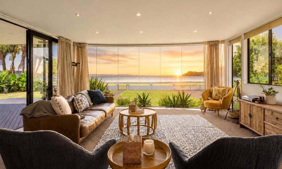 Blackpool House | Blackpool Bayside - Easy Walk to Oneroa