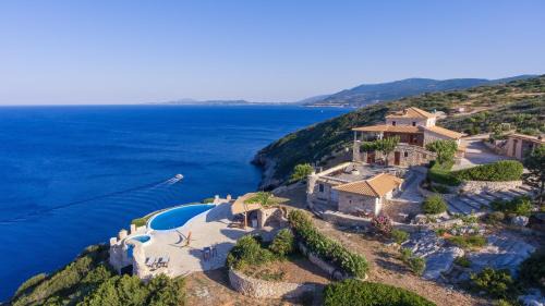 Korithi Villa | Blue Caves Villas - exceptional Villas with private pools direct access to the sea