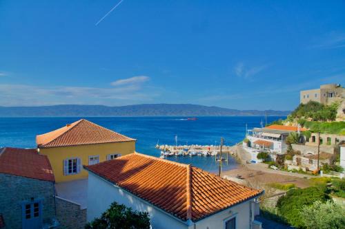 Vlikhos Apartment | Blue Shell Hydra