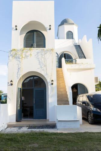 West Cirebon Villa | BlueDomeHouse Cirebon