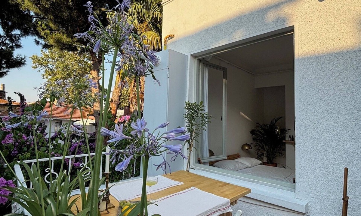 Adalar Apartment | Boutique Büyükada Flat: Unique Design & Large Private Terrace in Istanbul