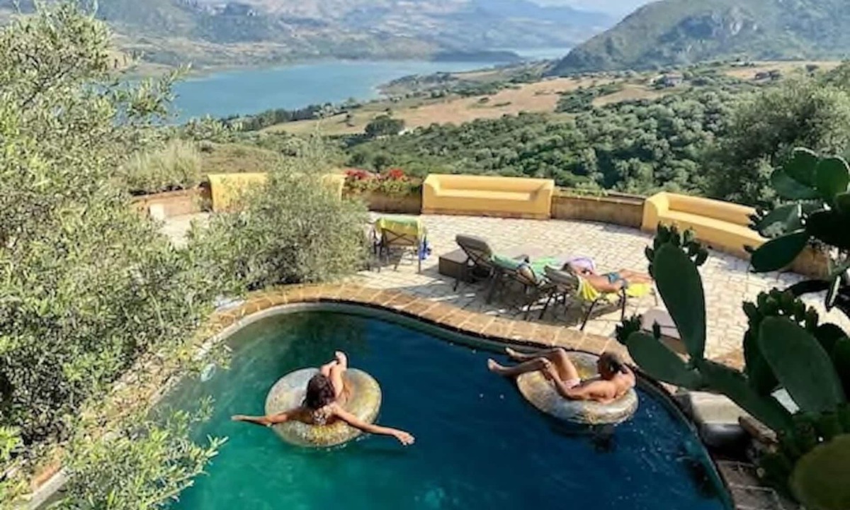 Caccamo Villa | Breathtaking views from two private pools!