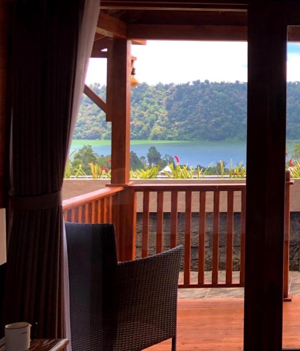 Bedugul Villa | BUYAN LODGE lake view villa