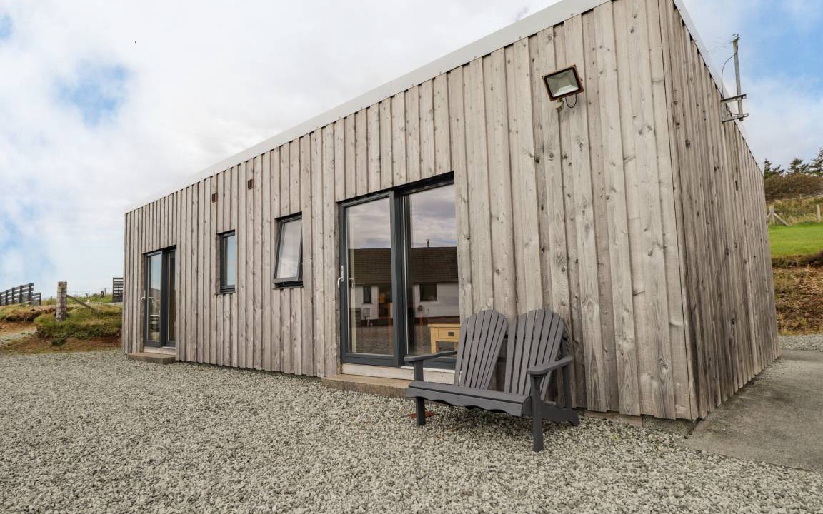 Lonmore Cottage | Cabin ∙ 1 bedroom ∙ 2 guests