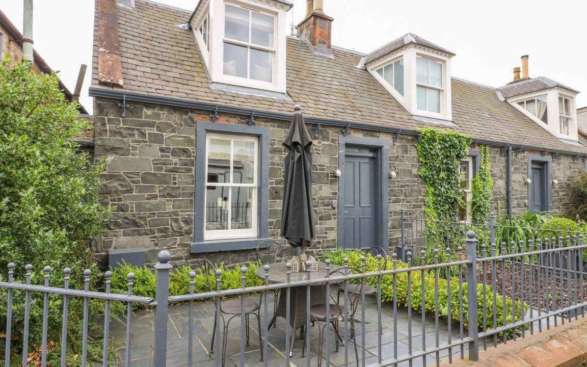 Moffat Cottage | Cabin ∙ 1 bedroom ∙ 2 guests