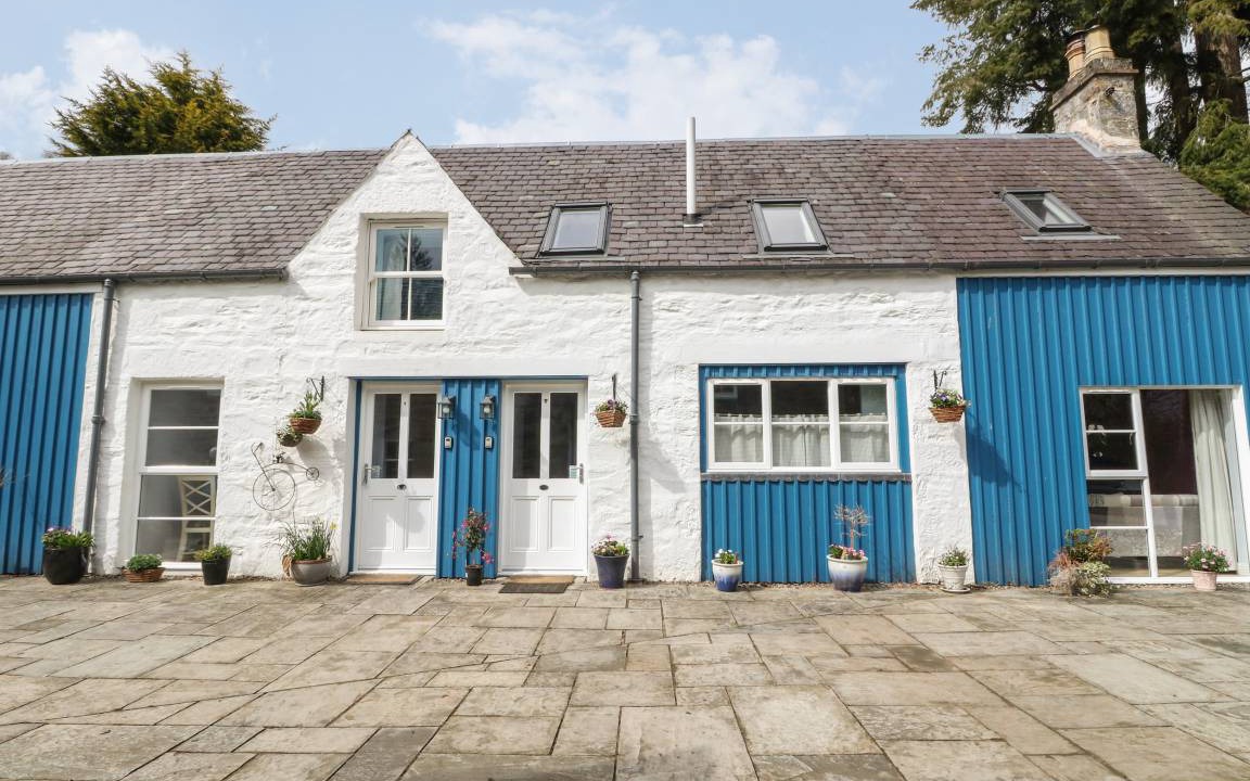 Strathtay Cottage | Cabin ∙ 2 bedrooms ∙ 4 guests