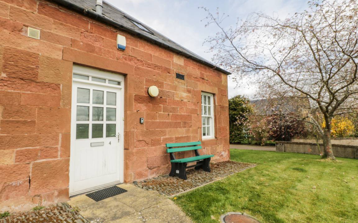 St Boswells Cottage | Cabin ∙ 2 bedrooms ∙ 4 guests