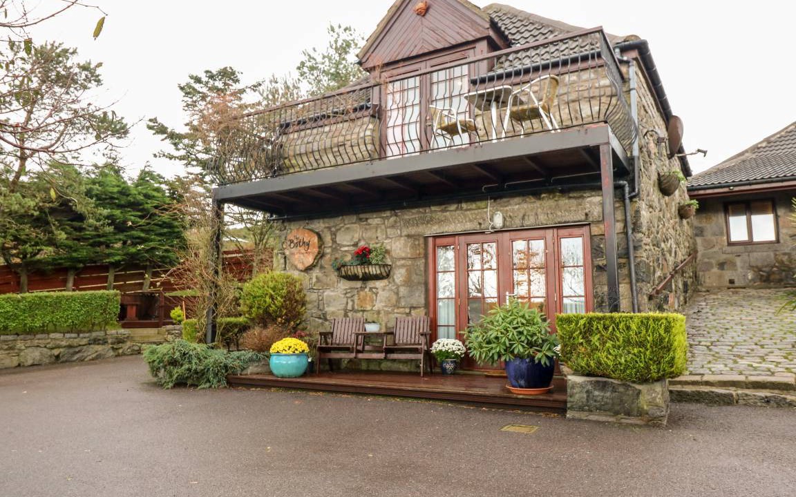 Newtonhill Cottage | Cabin ∙ 2 bedrooms ∙ 4 guests