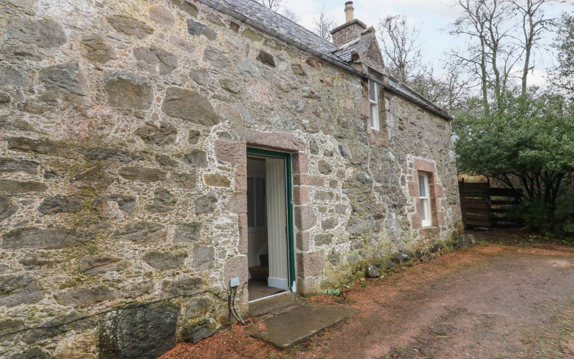 Alford Cottage | Cabin ∙ 2 bedrooms ∙ 4 guests