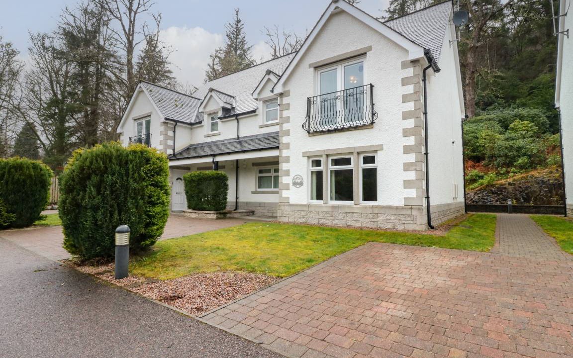 Invergarry Cottage | Cabin ∙ 2 bedrooms ∙ 4 guests
