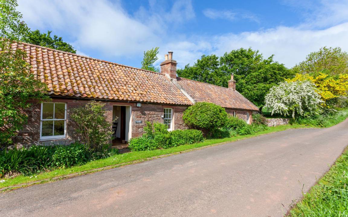 Dunbar Cottage | Cabin ∙ 2 bedrooms ∙ 4 guests