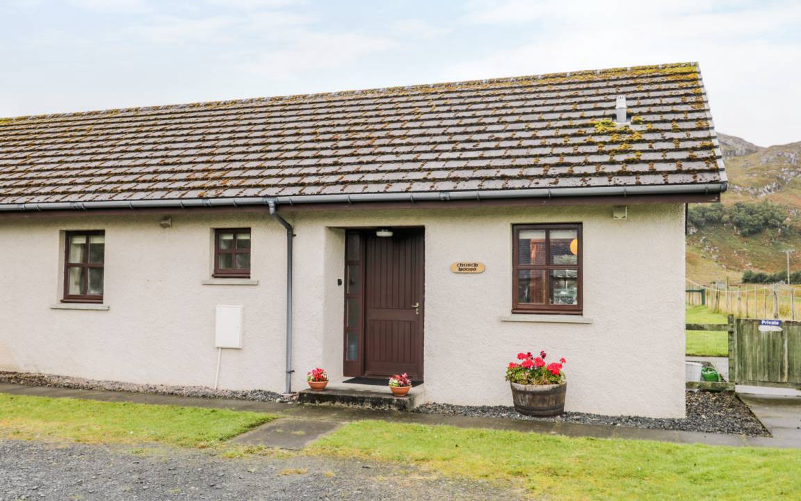 Poolewe Cottage | Cabin ∙ 2 bedrooms ∙ 3 guests