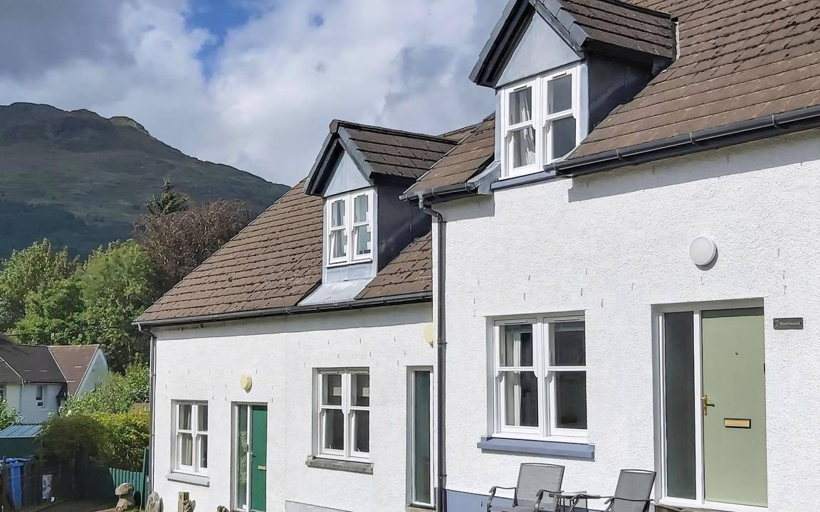 Arrochar Cottage | Cabin ∙ 2 bedrooms ∙ 4 guests