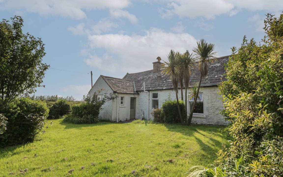 Carsethorn Cottage | Cabin ∙ 2 bedrooms ∙ 4 guests