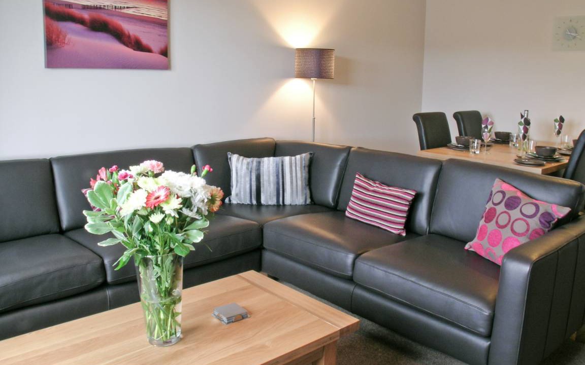 Oban Cottage | Cabin ∙ 2 bedrooms ∙ 4 guests