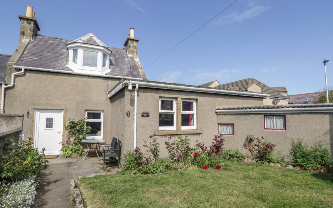 Burghead Cottage | Cabin ∙ 2 bedrooms ∙ 5 guests