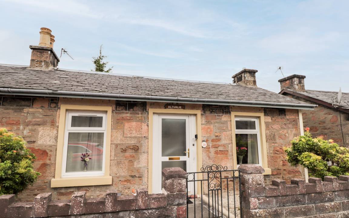 Inverness City Centre Cottage | Cabin ∙ 2 bedrooms ∙ 4 guests