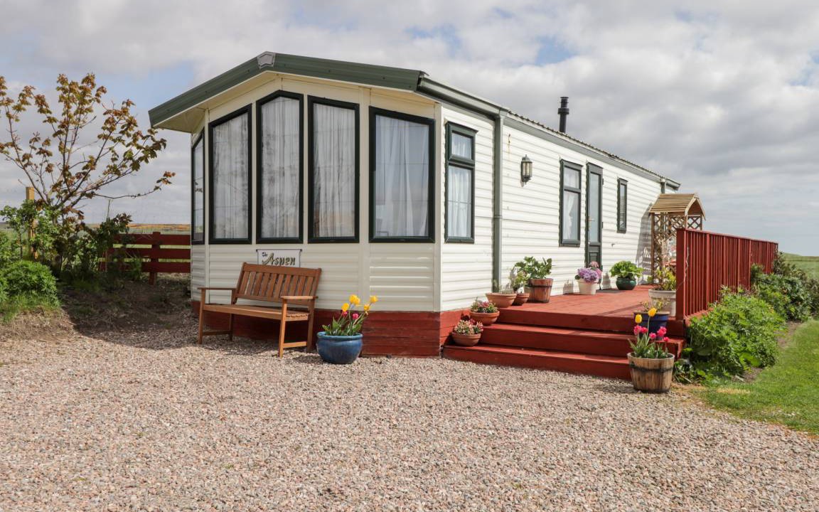 Lybster Cottage | Cabin ∙ 2 bedrooms ∙ 4 guests