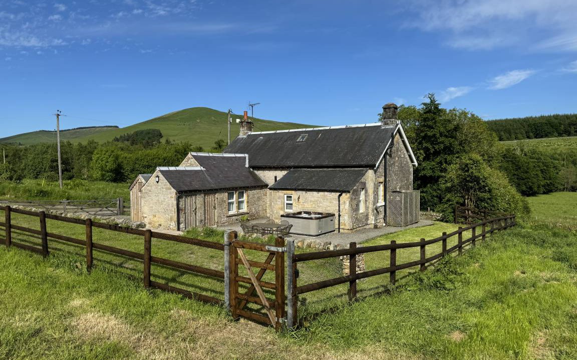 Hawick Cottage | Cabin ∙ 3 bedrooms ∙ 6 guests