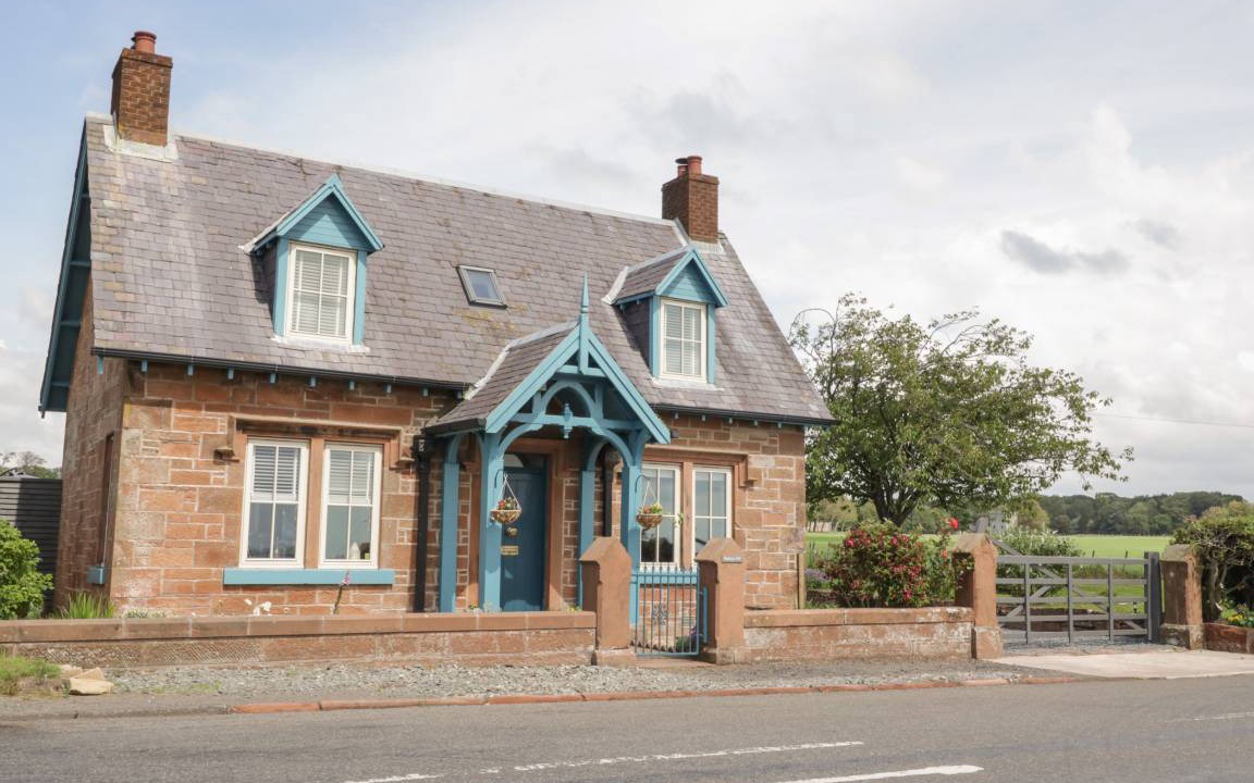 Annan Cottage | Cabin ∙ 2 bedrooms ∙ 4 guests