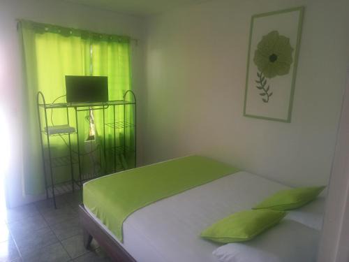 Tarcoles Bed & Breakfast | Cabinas Maritza