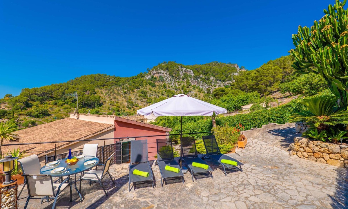 Caimari House | CAL TIO - Chalet with terrace in Caimari. Free WiFi