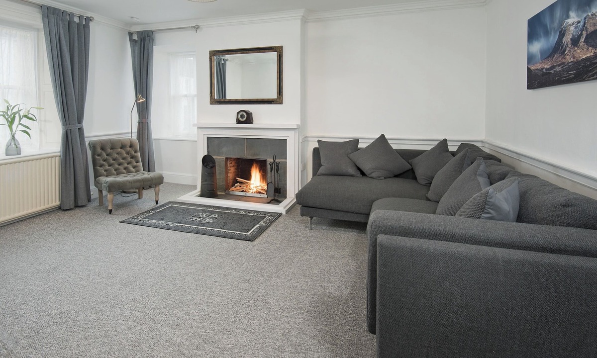 Gatehouse-of-Fleet Cottage | Callander's High Street