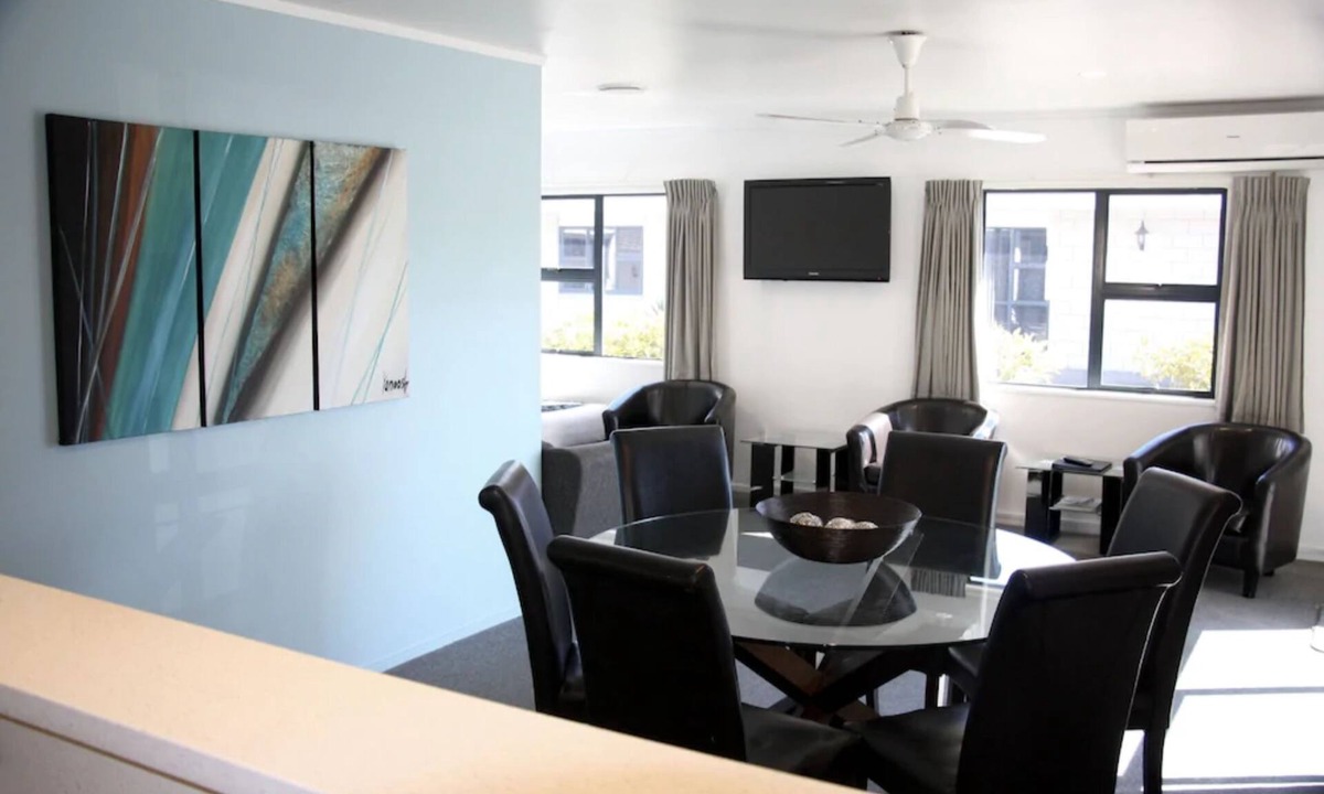 Hamilton North Hotel | Camelot on Ulster