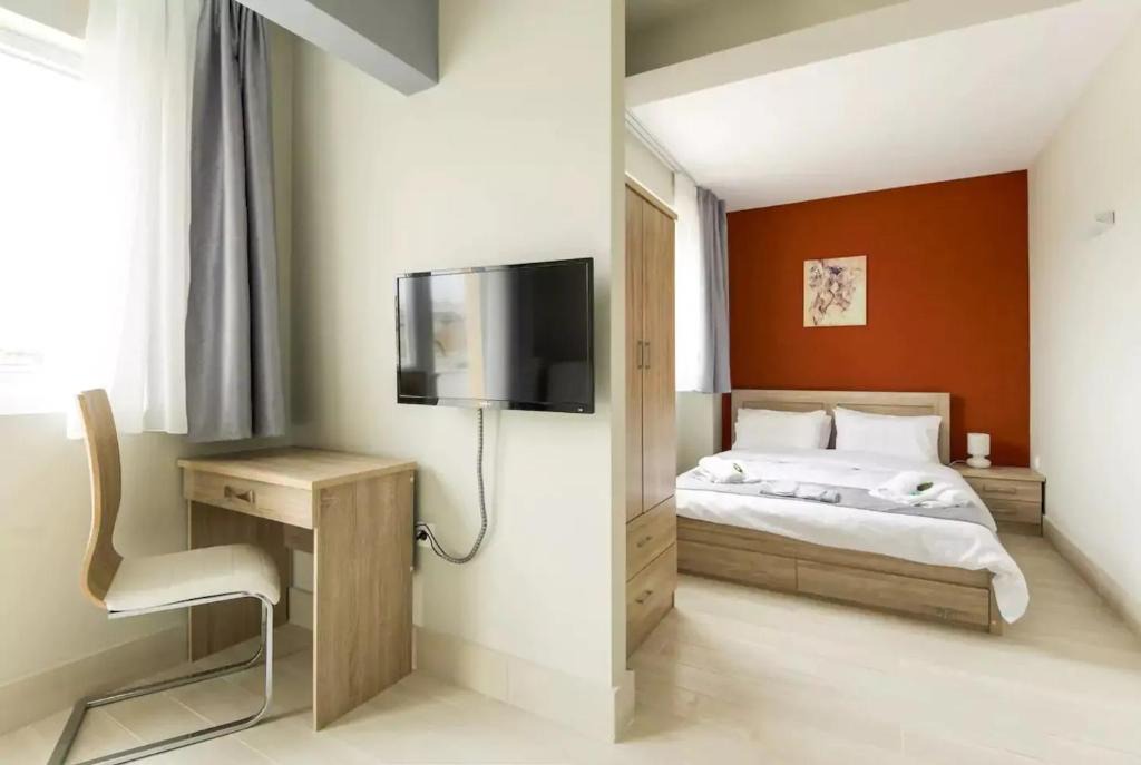 Thessaloniki City Centre Apartment | Caravanserai Studio 5