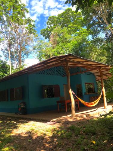 Chiguata House | Casa con 3 cuartos a 500m Del Mar