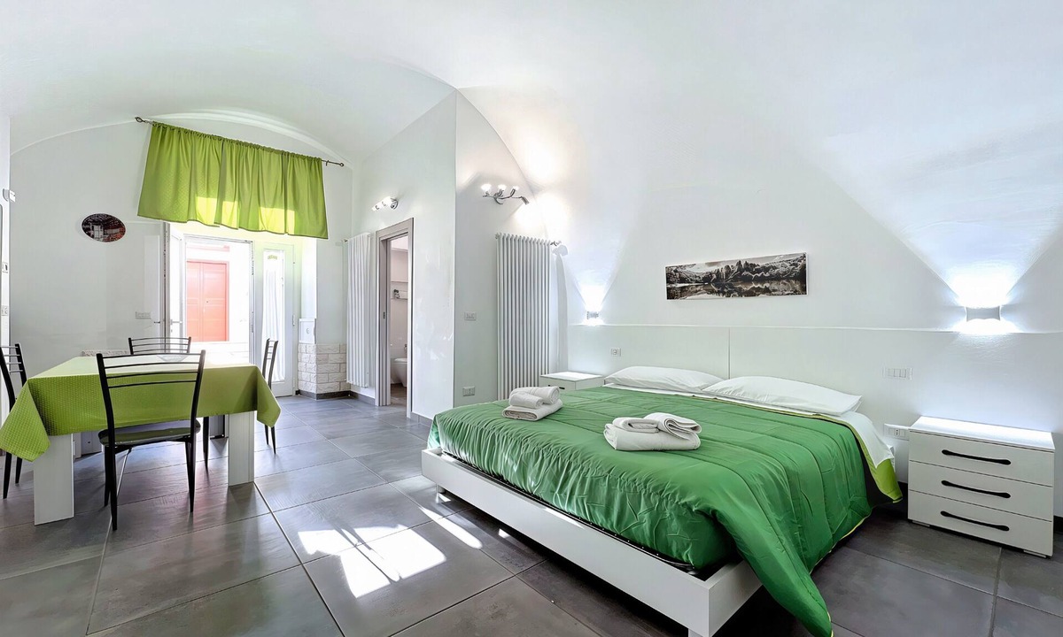 Monte Sant'Angelo Apartment | Casa Cunetta Apartment with Wi-Fi