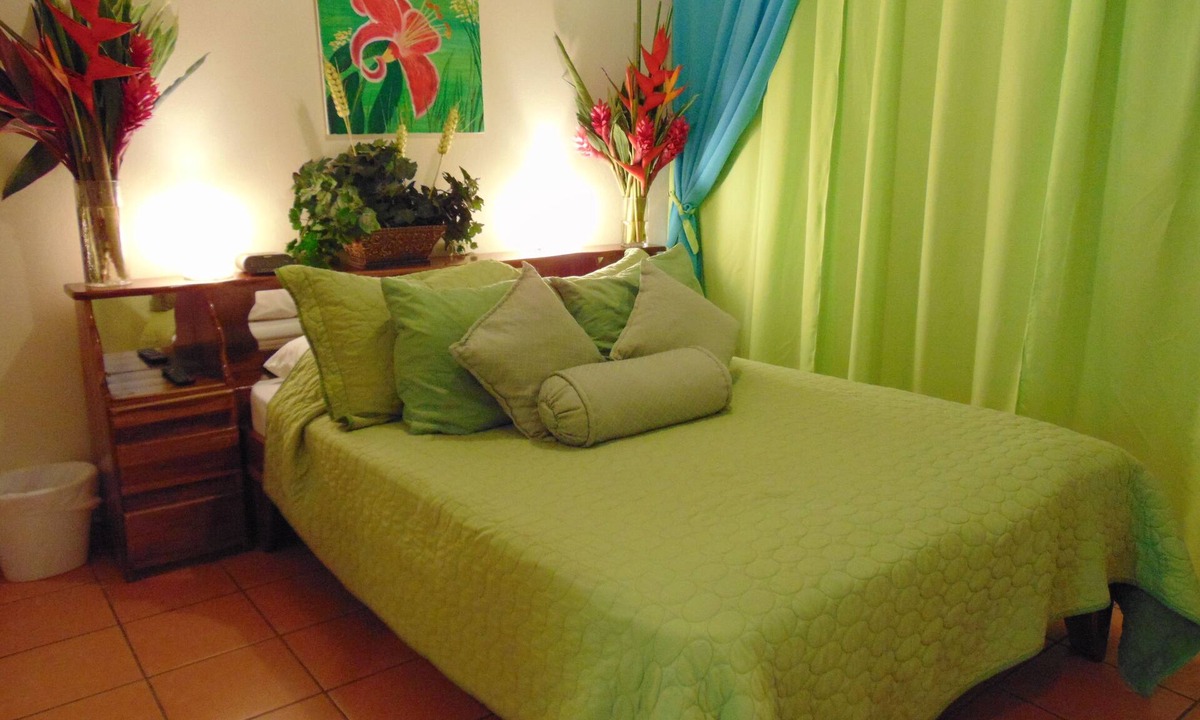 Pavas Bed & Breakfast | Casa Lima B & B Executive Suite # 11