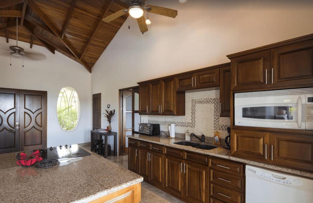 Ojochal House | Casa Sea Esta 3 Bedroom Ocean View Home