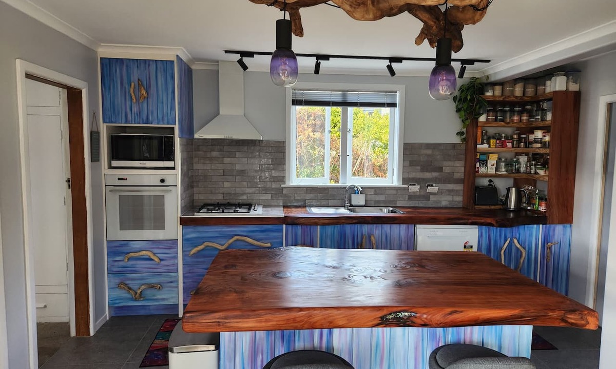 Pohara House | Castaway Cottage