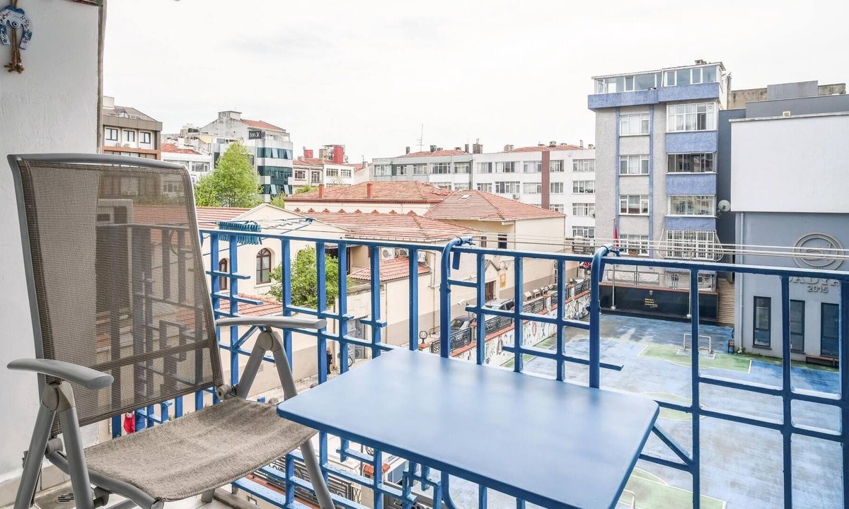 Bakırkoy Apartment | Central and Fully Furnished Flat in Bakirkoy