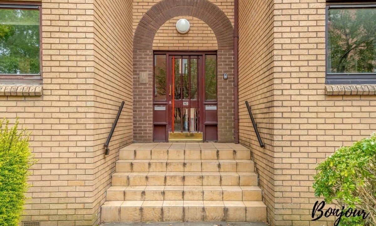 Finnieston Apartment | Central & Stylish 2BR-1BA -Anderston-Free Onsite Parking