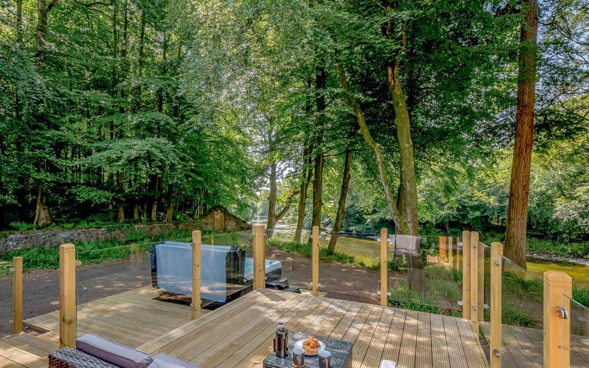 Annbank Ski Chalet | Chalet ∙ 2 bedrooms ∙ 4 guests