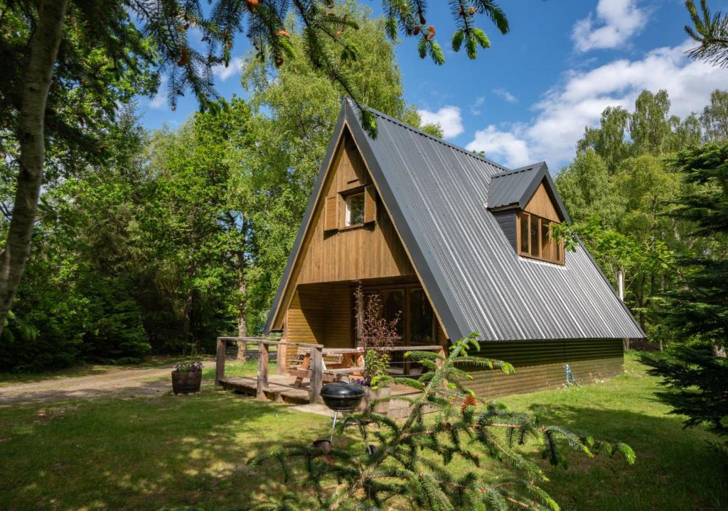 Beauly Ski Chalet | Chalet Birchwood Cottage by Interhome