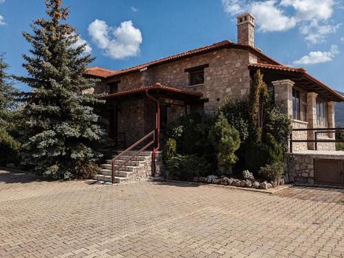 Kato Pedina Villa | Chalet Panorama -Three Level Escape in Parnassos