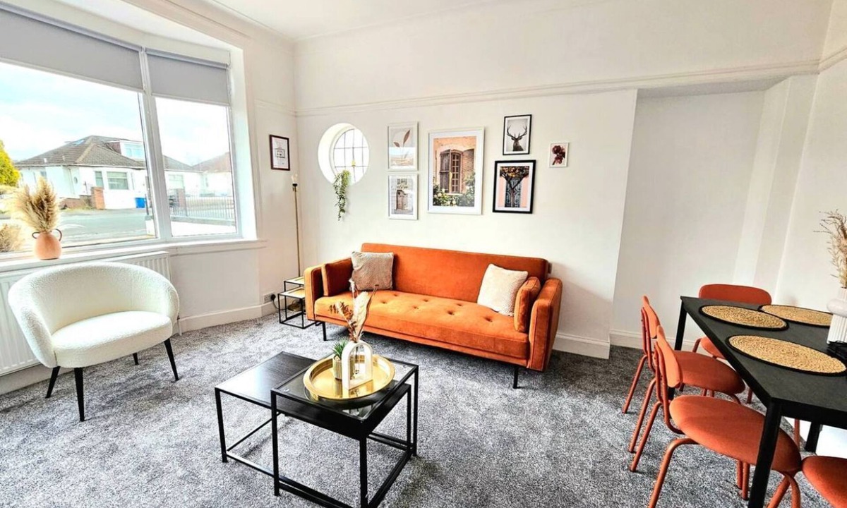 Glasgow House | Charming 3-Bed Oasis-free parking