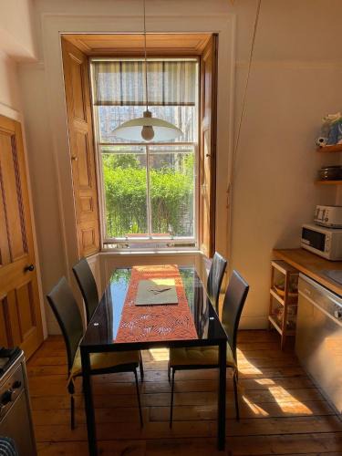 Bruntsfield Apartment | Charming flat in beautiful area