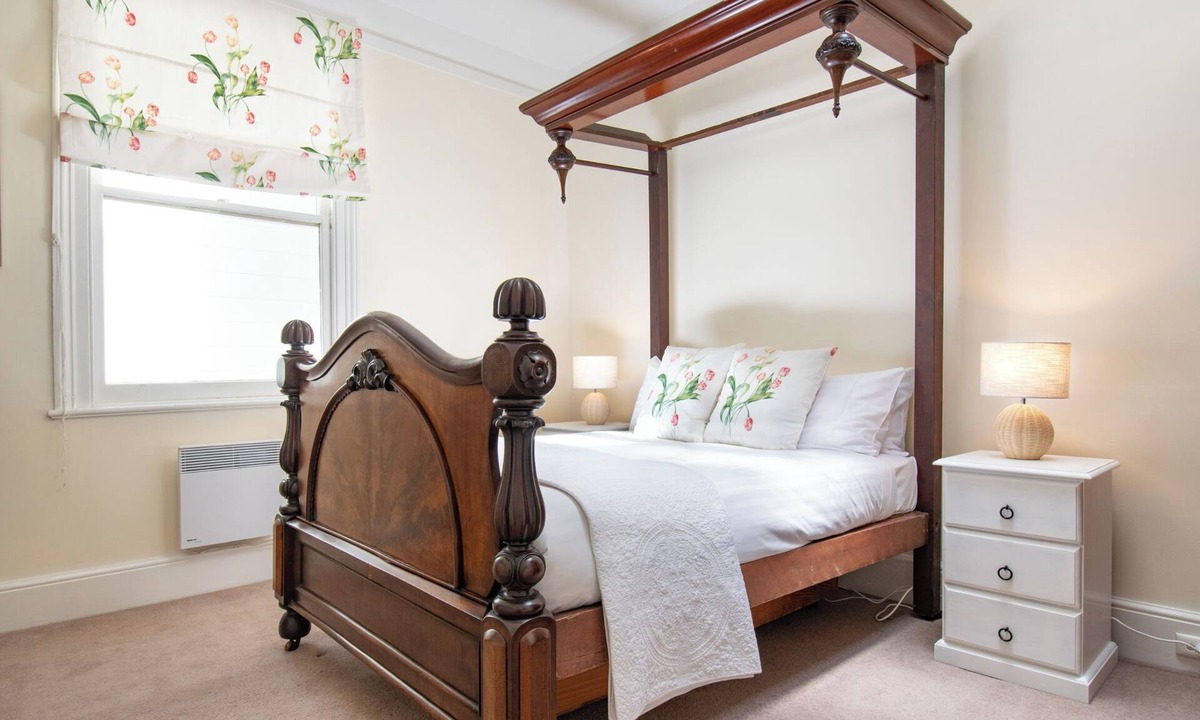 Launceston CBD House | Charming on Charles