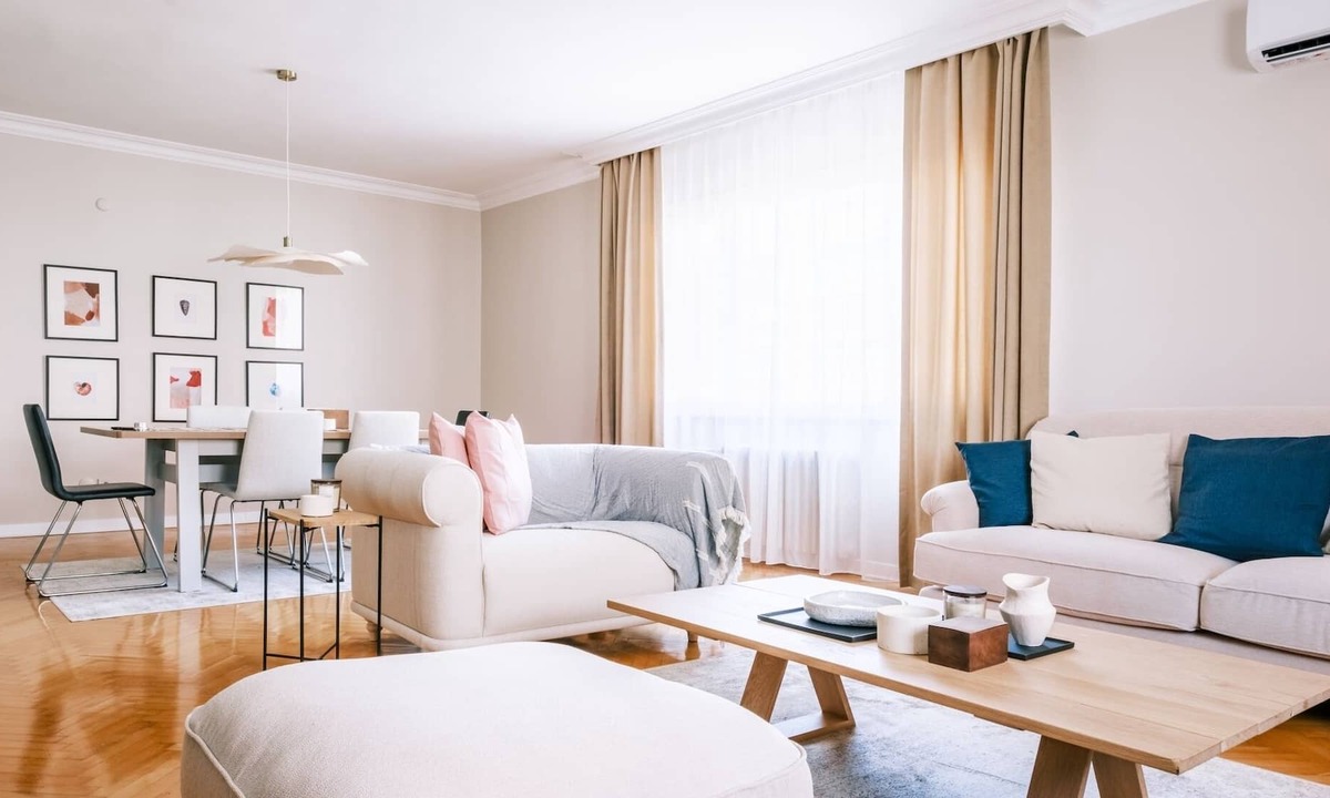 Sisli Apartment | Chic Flat w Balcony 5 min to Cevahir Mall in Sisli
