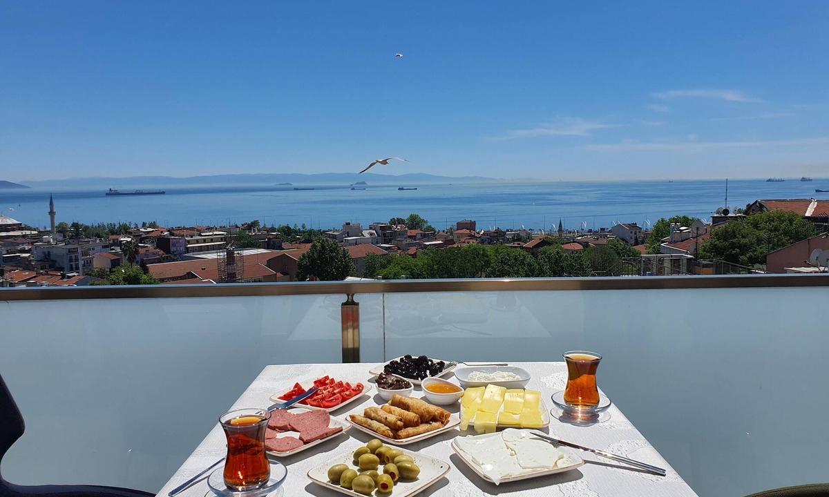 Emin Sinan Hotel | City Hall Hotel
