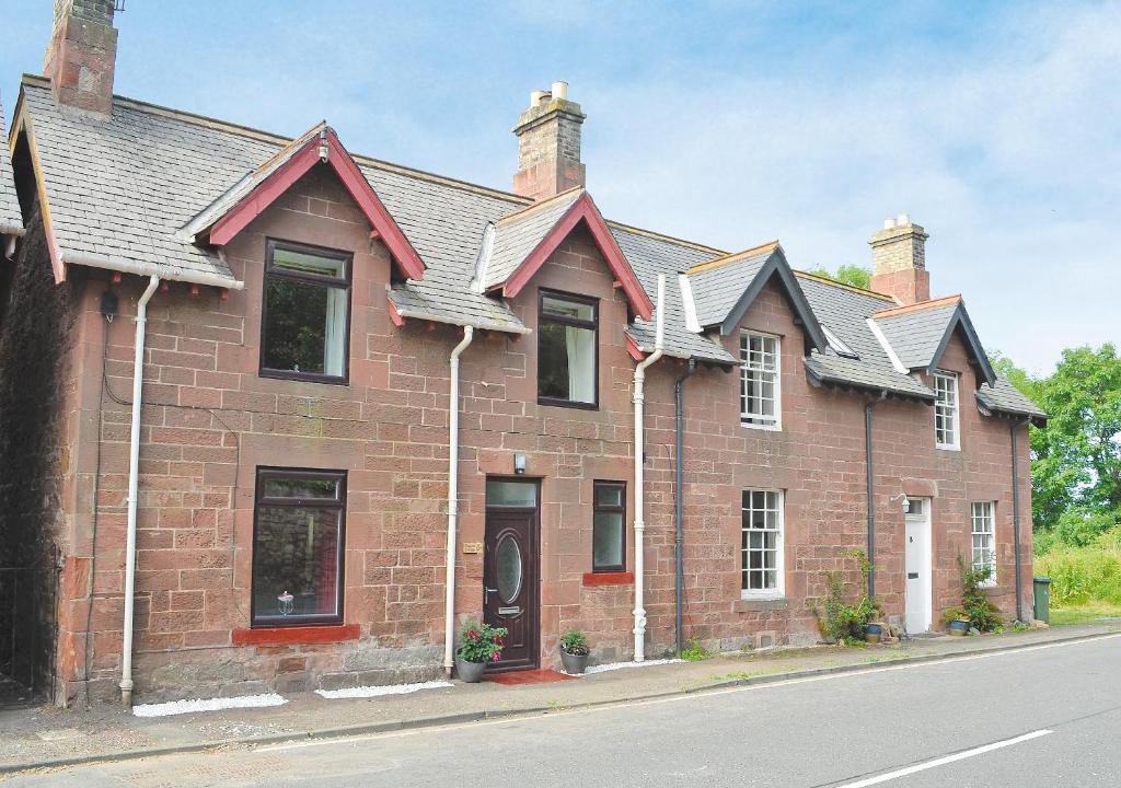 Dunbar House | Clayron Cottage