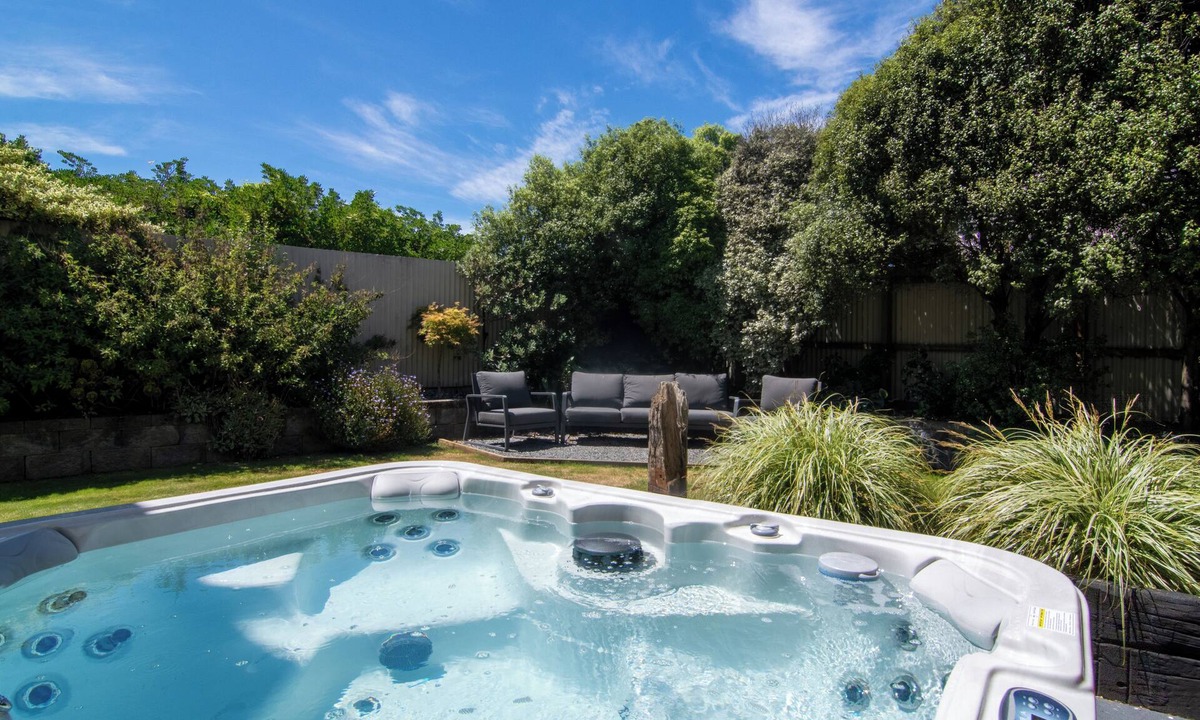 Kaikoura House | Close to Beach | Spacious | Outdoor Living - KK00379