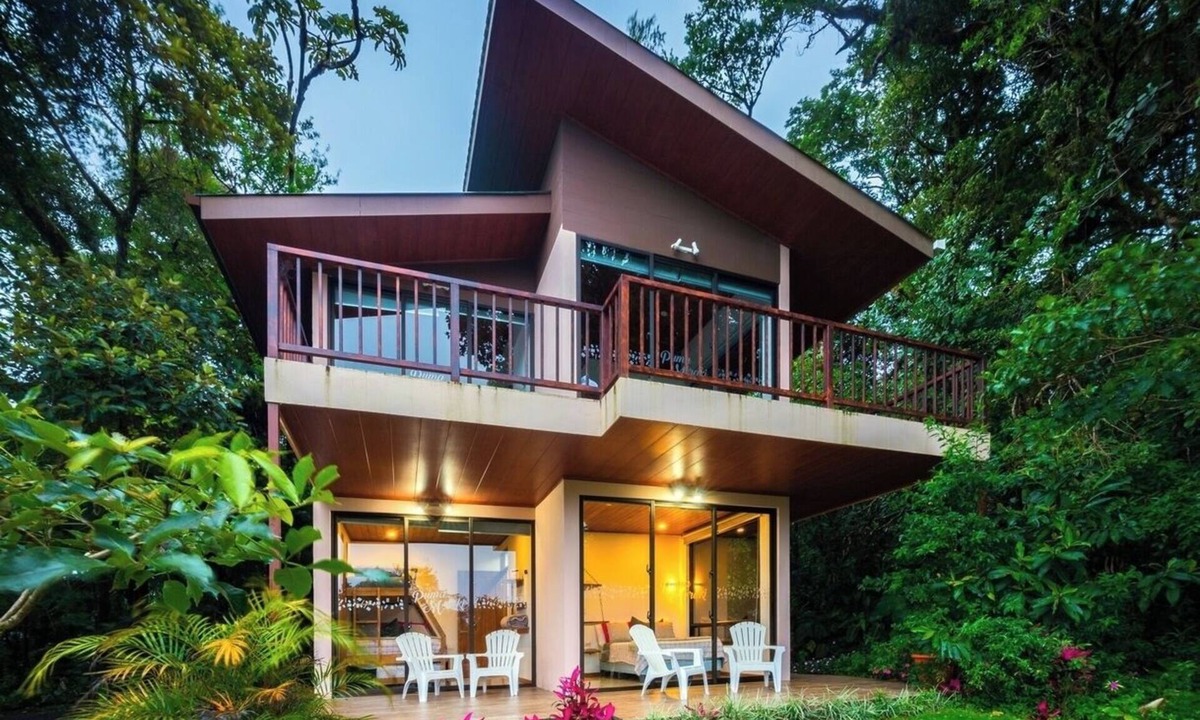 Quebrada Grande Apartment | Cloud Forest Garden Apartment Welcome Wine, Trails & Local Tips