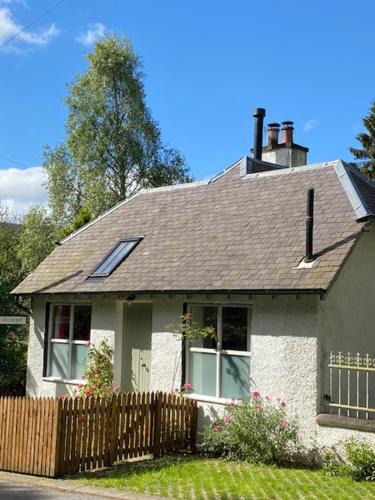 Strathtay House | Cobbler's Cottage at Kindrochet, Strathtay