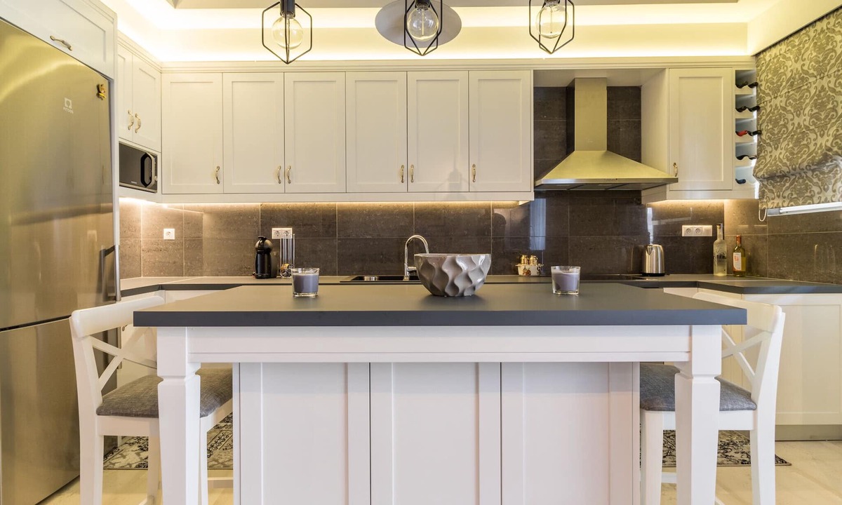 Kallithea Apartment | Comfortable and Spacious 2 bdr Apt